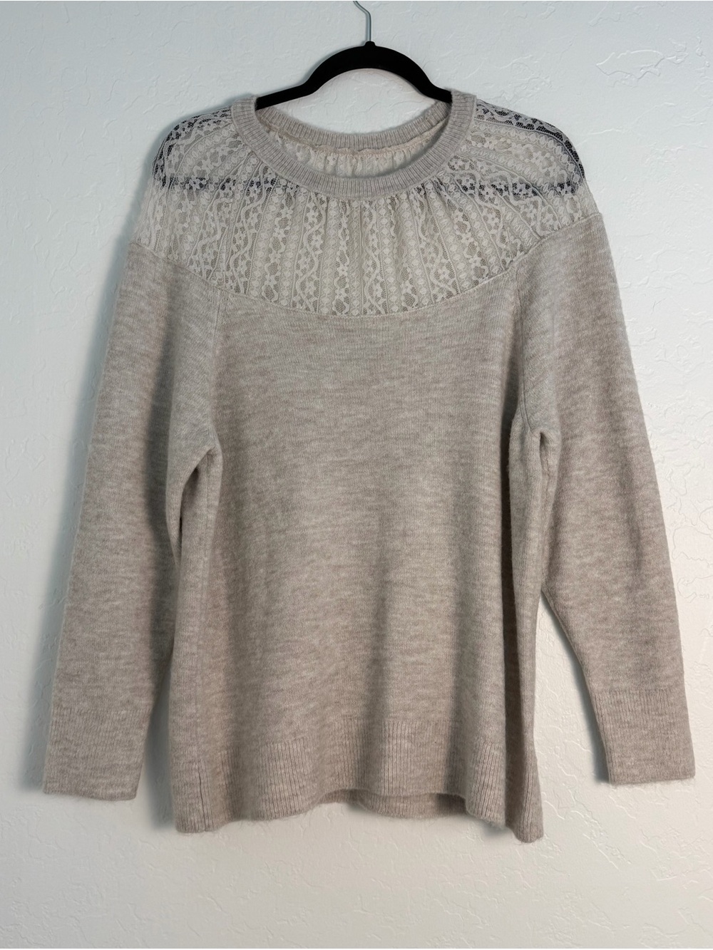 Express Women's Medium Pullover Sweater Heather Cream Corsage Lace Crewneck